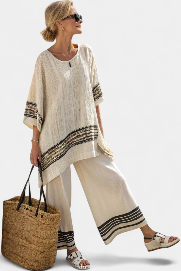 Azelia Women's Set | Oversized Striped Loungewear in Lightweight Fabric 2