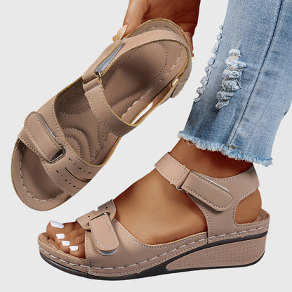 Crisp Flat Sandals for Women | Supportive Comfort Design, Stretchable Fit 5